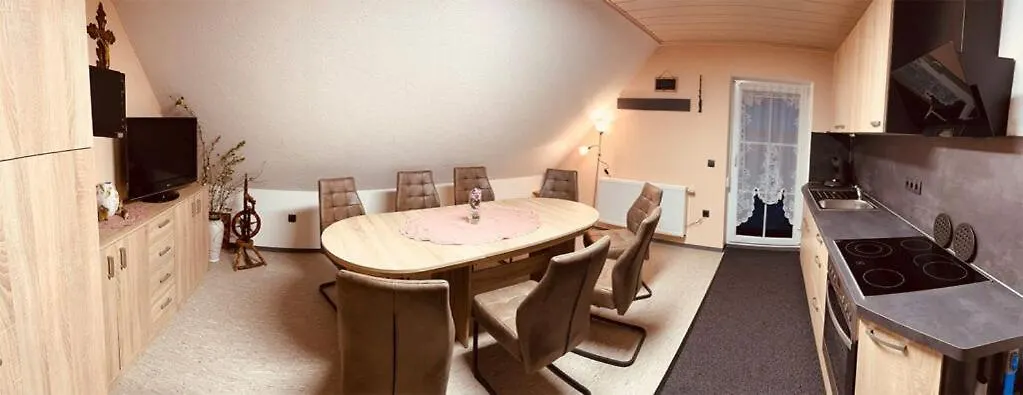 ホームステイ Ferienwohnung Erika ヴァイシェンフェルト